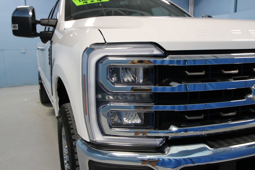 Used 2025 Ford F250 King Ranch w/ Chrome Package image 45