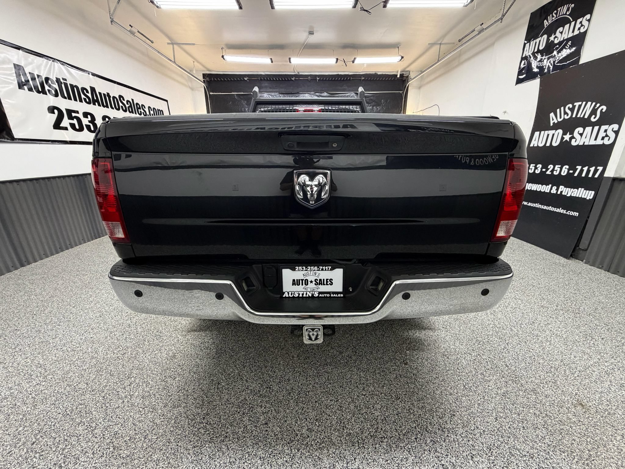 Used 2011 RAM 3500 Laramie AWD/4WD image 4