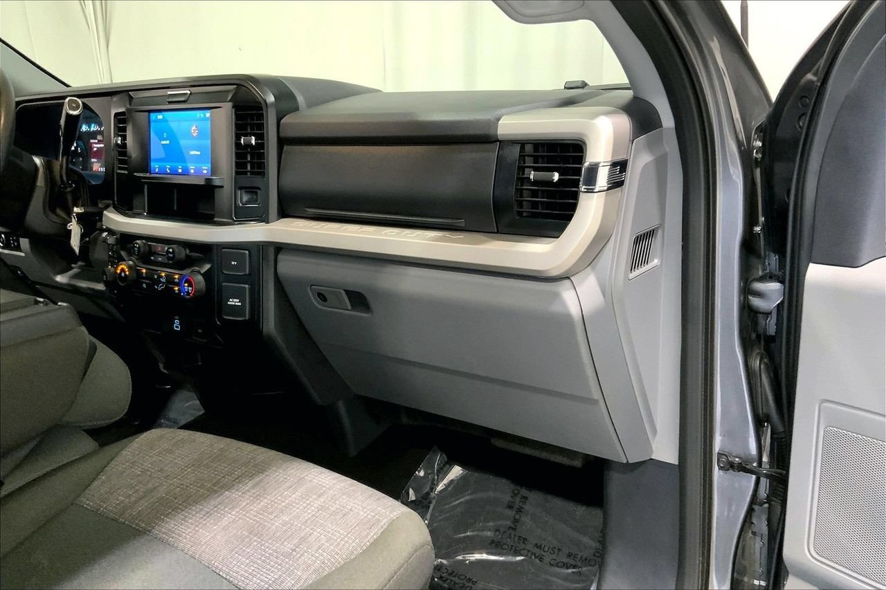 Used 2025 Ford F250 XLT AWD/4WD image 16