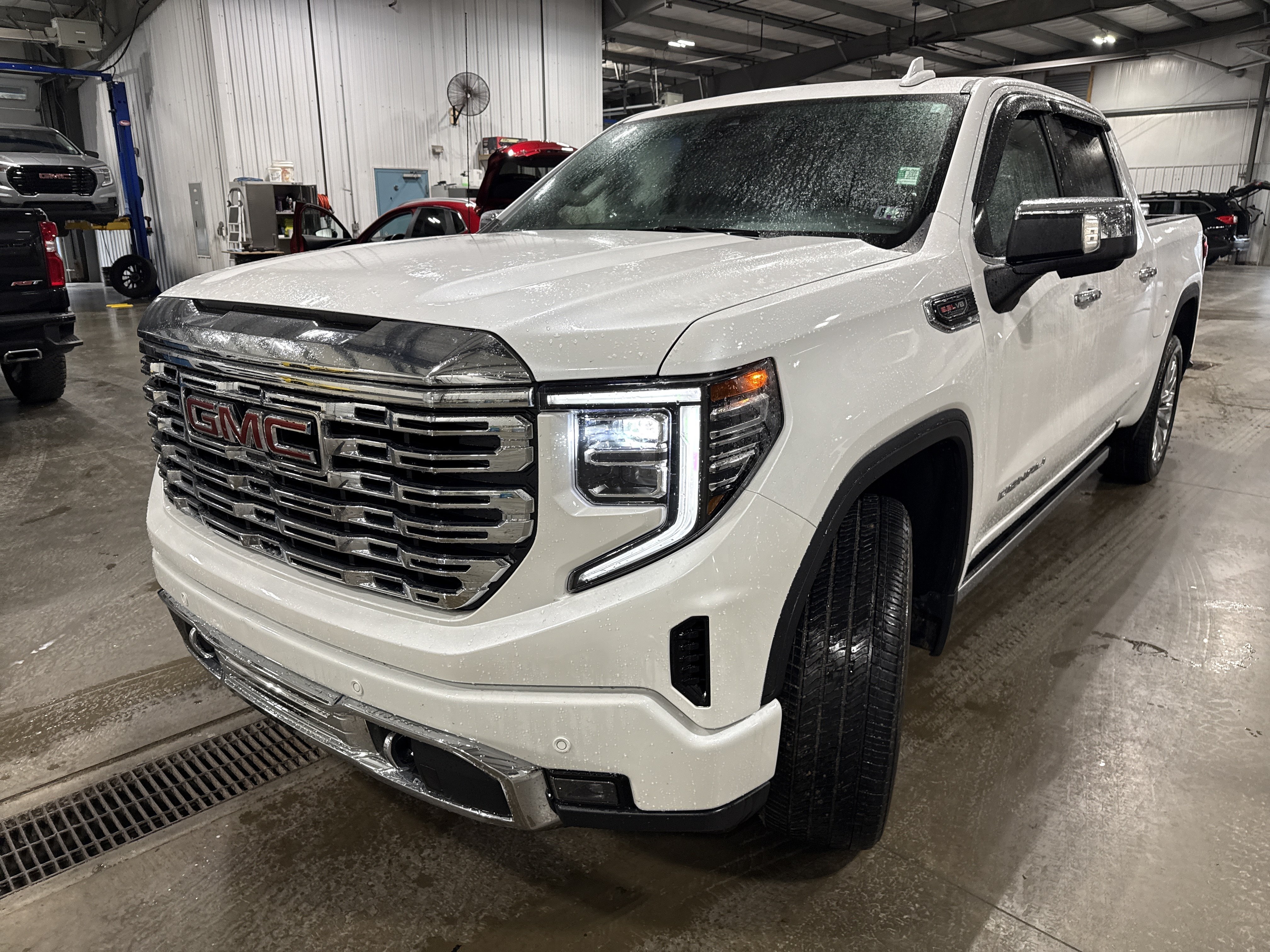 Used 2022 GMC Sierra 1500 Denali AWD/4WD image 6