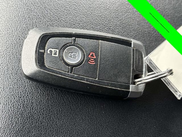 Used 2018 Ford Edge SEL image 23