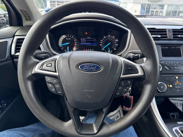 Used 2013 Ford Fusion SE FWD image 15