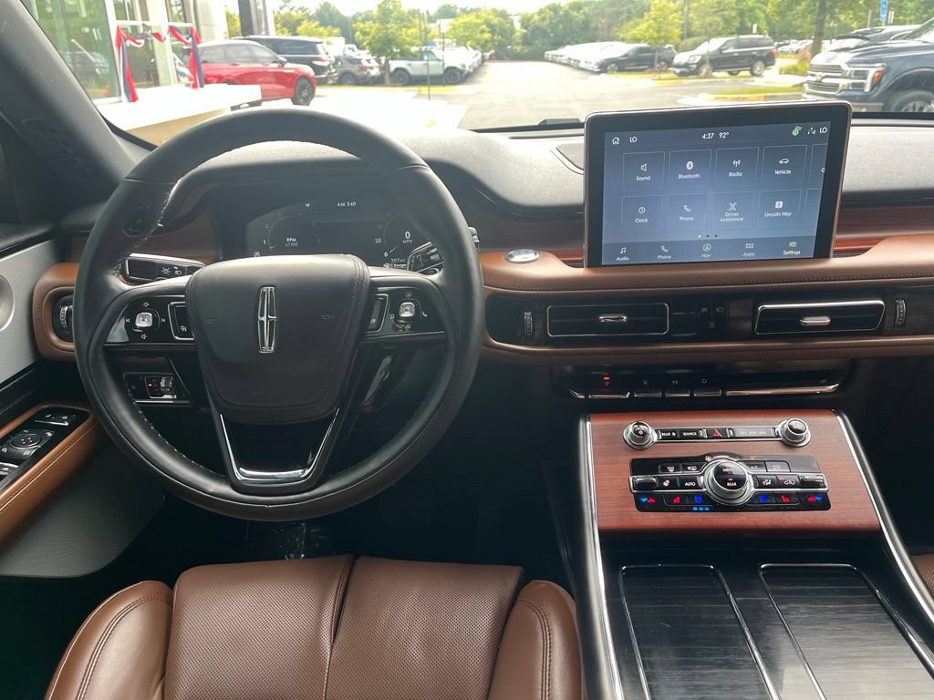 Certified 2023 Lincoln Aviator Reserve w/ Equipment Group 201A AWD/4WD image 18