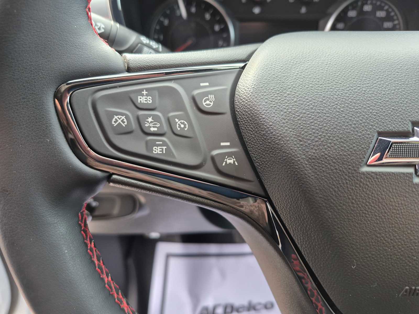 Used 2024 Chevrolet Equinox RS w/ RS Leather Package image 19