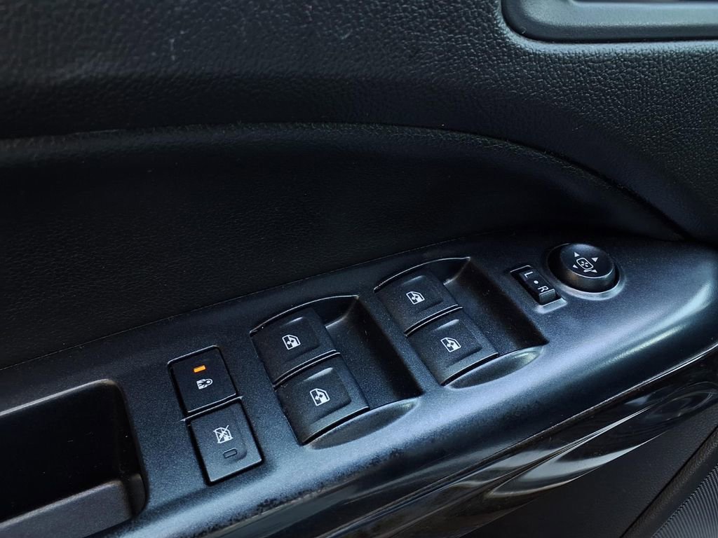 Used 2016 GMC Canyon SLE w/ SLE Convenience Package image 17