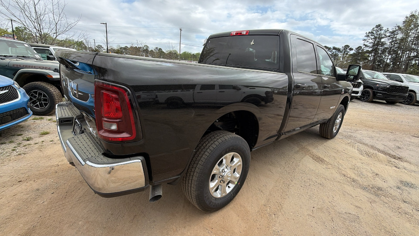 New 2026 RAM 2500 Big Horn AWD/4WD image 8