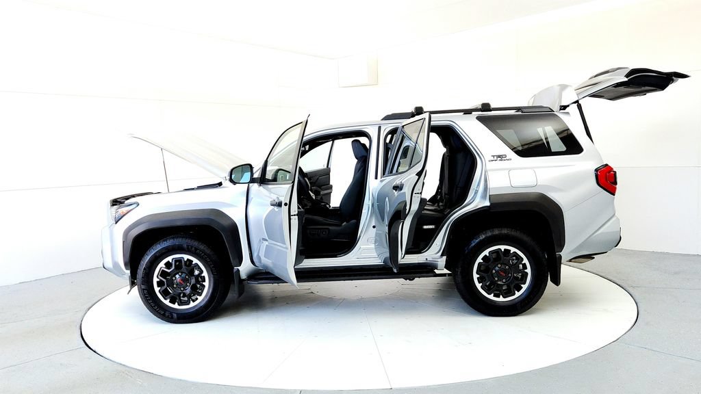 Certified 2025 Toyota 4Runner TRD Off-Road Premium w/ Tow Technology Package AWD/4WD image 10