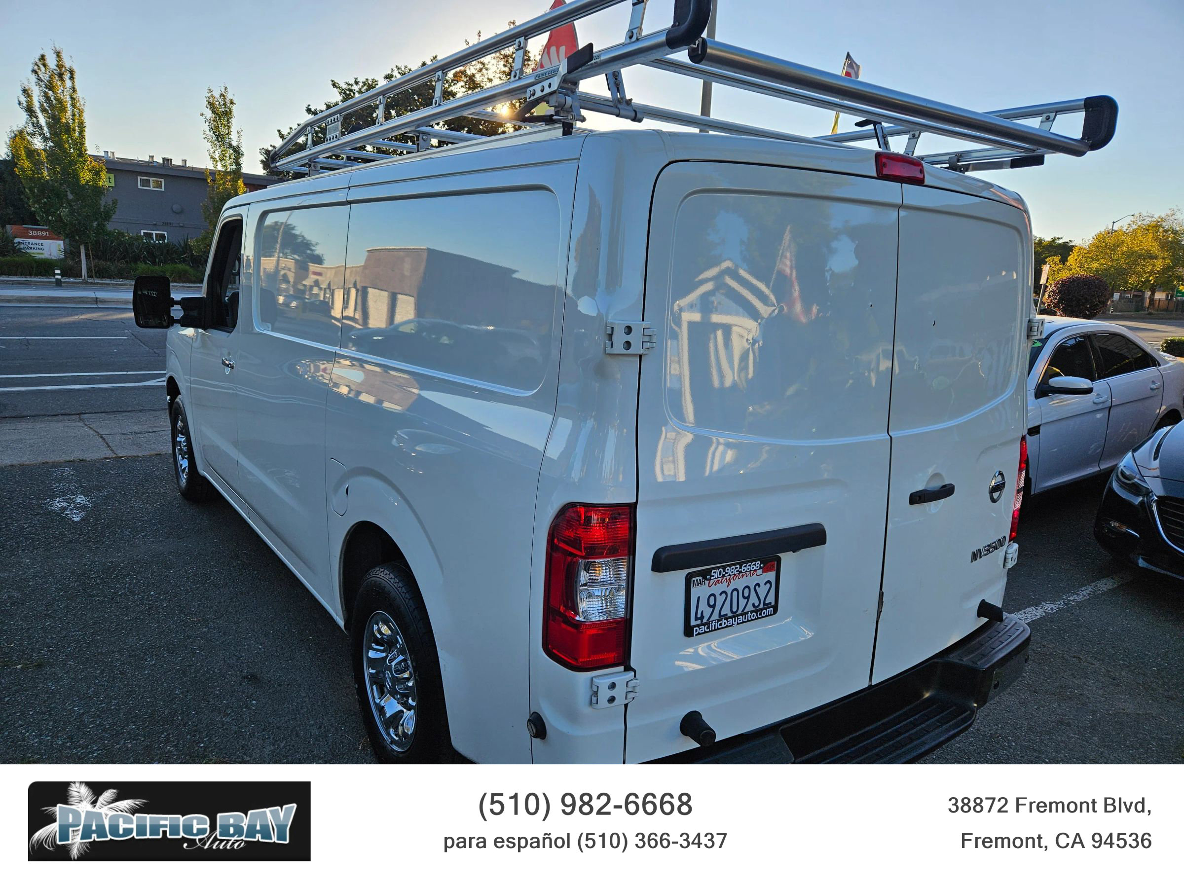 Used 2019 Nissan NV 3500 SL image 5