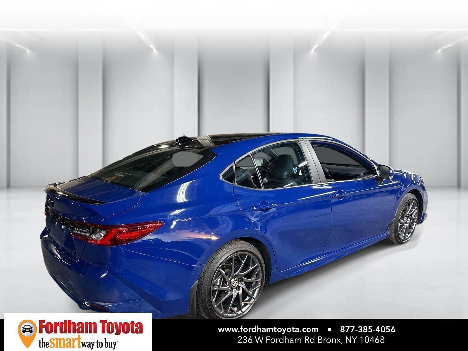 Used 2025 Toyota Camry XSE image 7