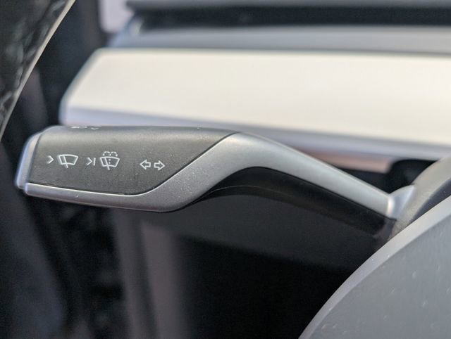 Used 2023 Tesla Model 3 Standard Range image 35