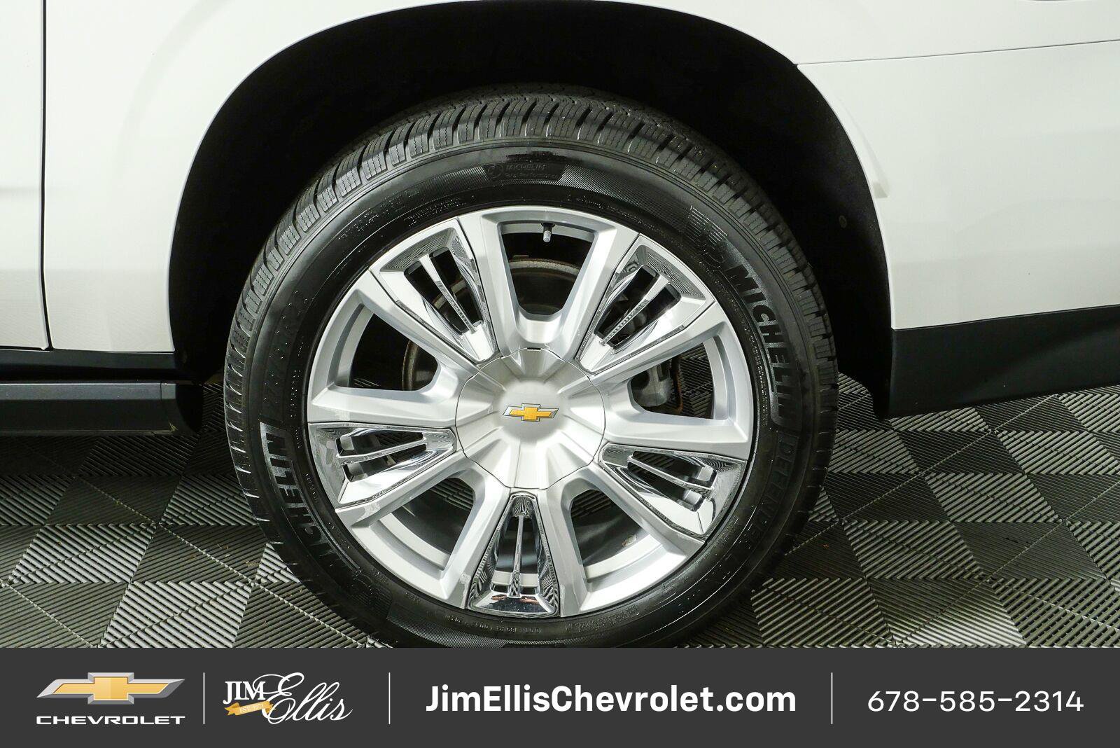 Certified 2021 Chevrolet Suburban High Country w/ Premium Package AWD/4WD image 42