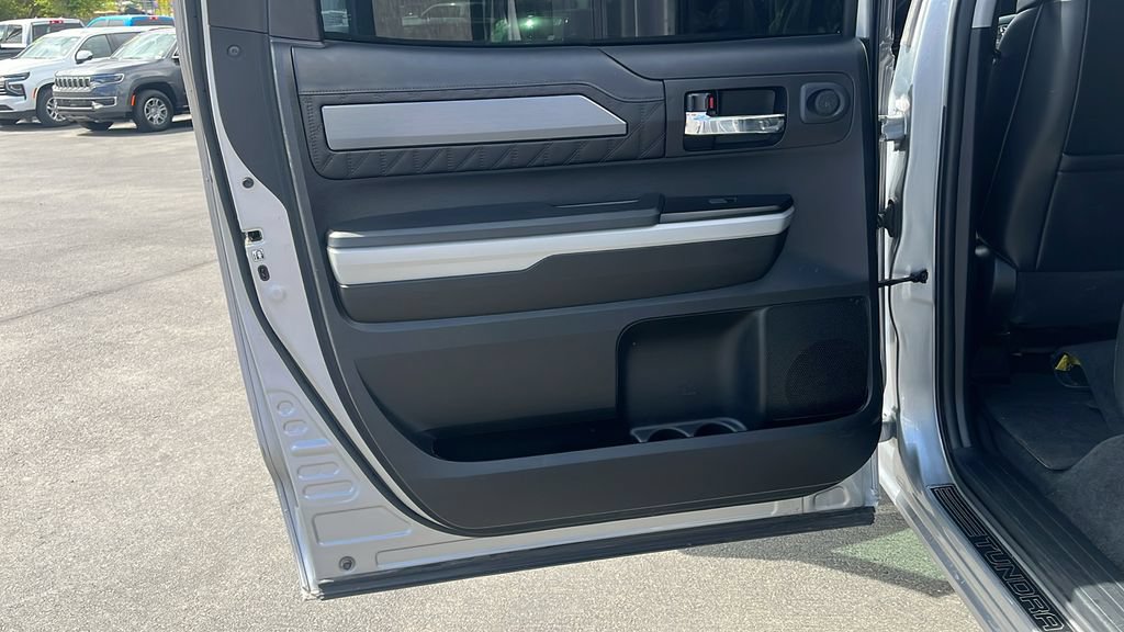Used 2019 Toyota Tundra Platinum AWD/4WD image 17