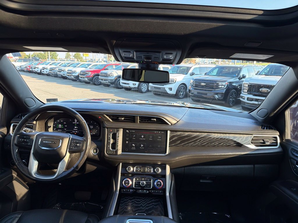 Used 2022 GMC Yukon XL Denali w/ Max Trailering Package AWD/4WD image 26