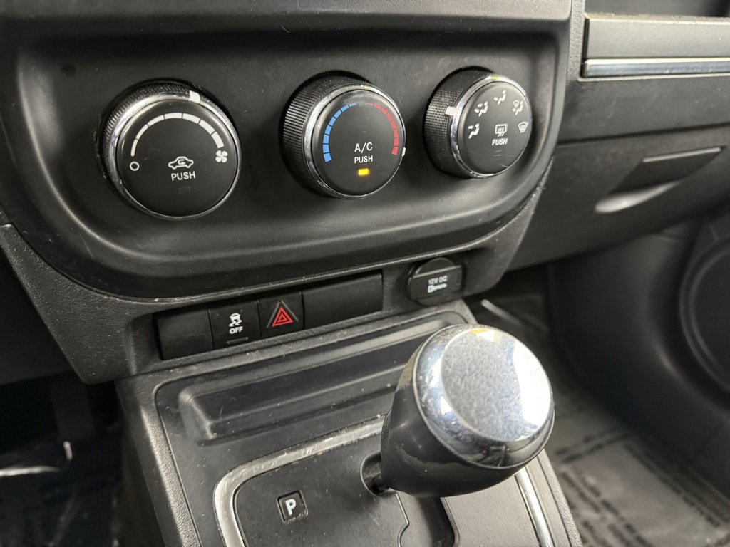 Used 2017 Jeep Patriot Sport w/ Power Value Group image 29