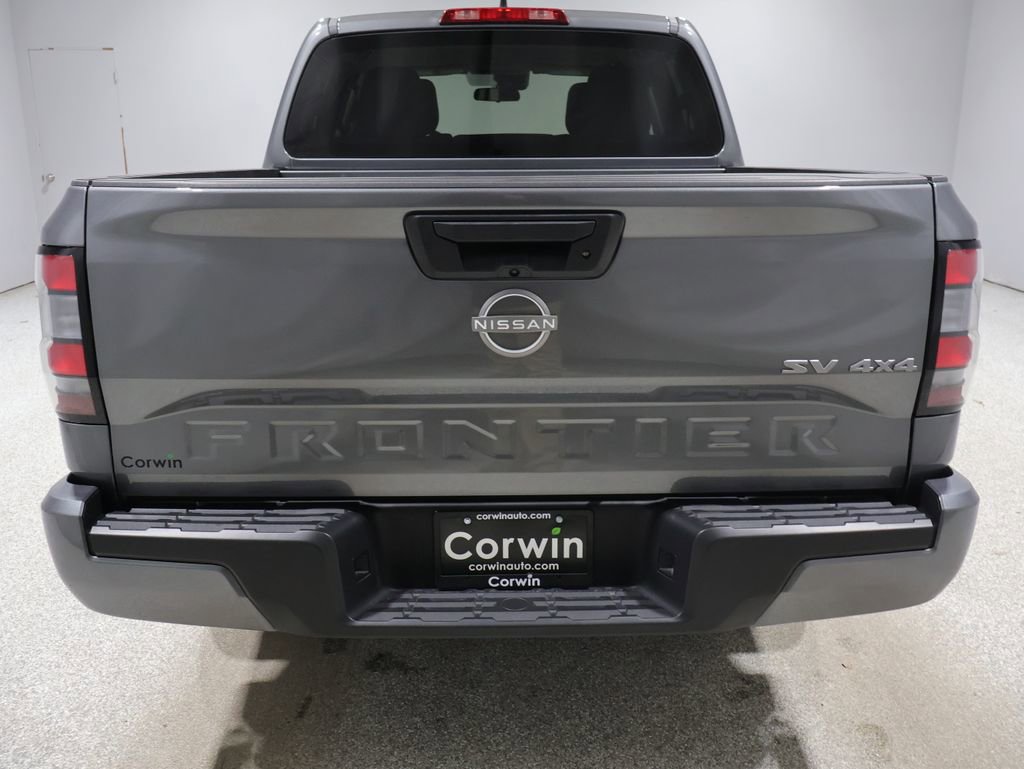 Used 2024 Nissan Frontier SV AWD/4WD image 3