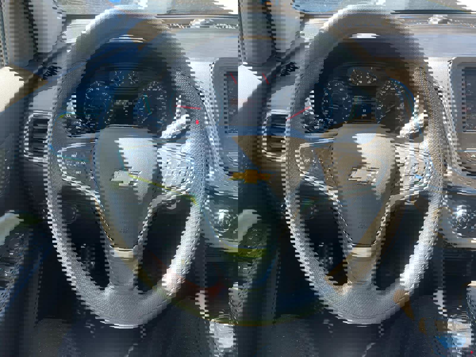 Certified 2023 Chevrolet Equinox LS w/ Driver Confidence II Package image 16