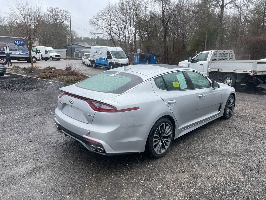 Used 2018 Kia Stinger Premium AWD/4WD image 5