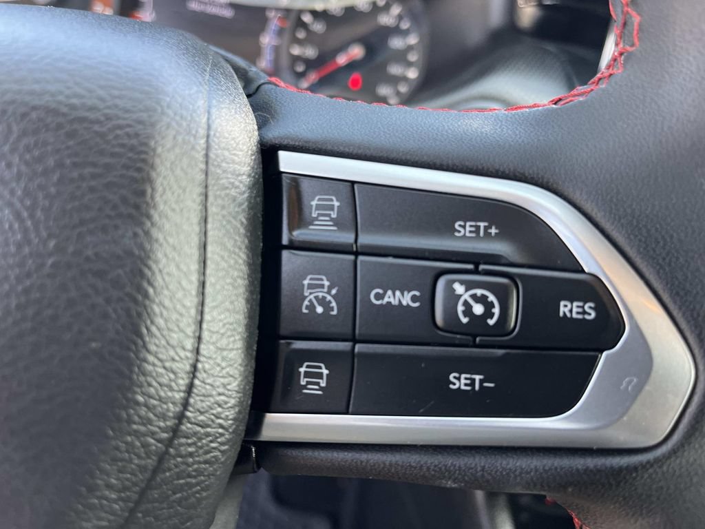 Used 2022 Jeep Compass Trailhawk w/ Sun and Sound Group AWD/4WD image 32