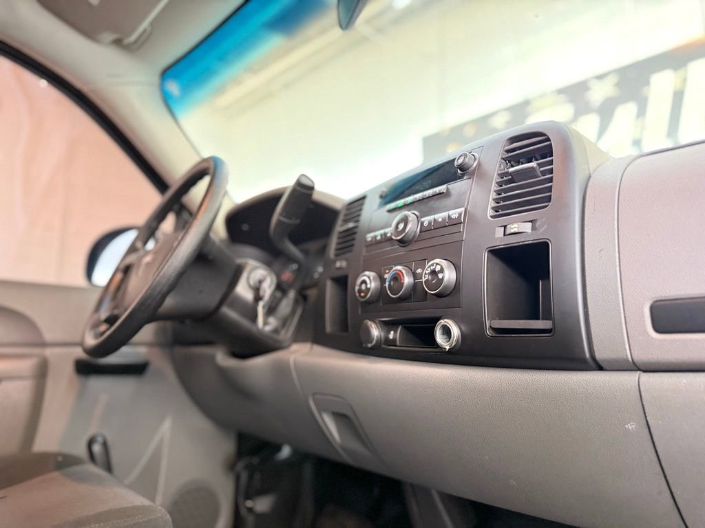 Used 2013 GMC Sierra 1500 W/T RWD image 31