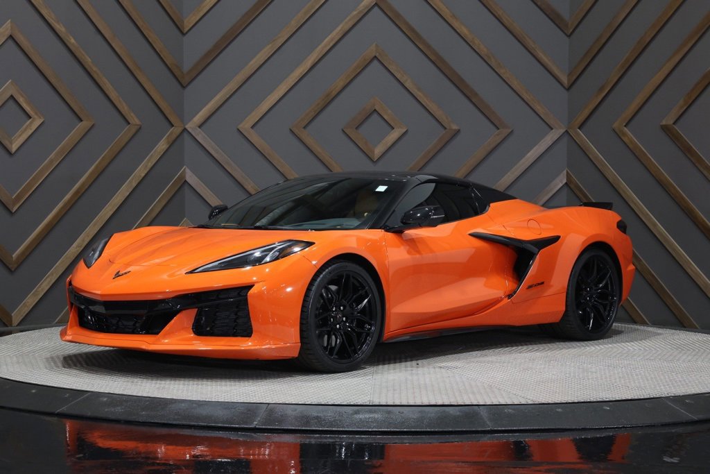 Used 2025 Chevrolet Corvette Z06 w/ Stealth Interior Trim Package image 2