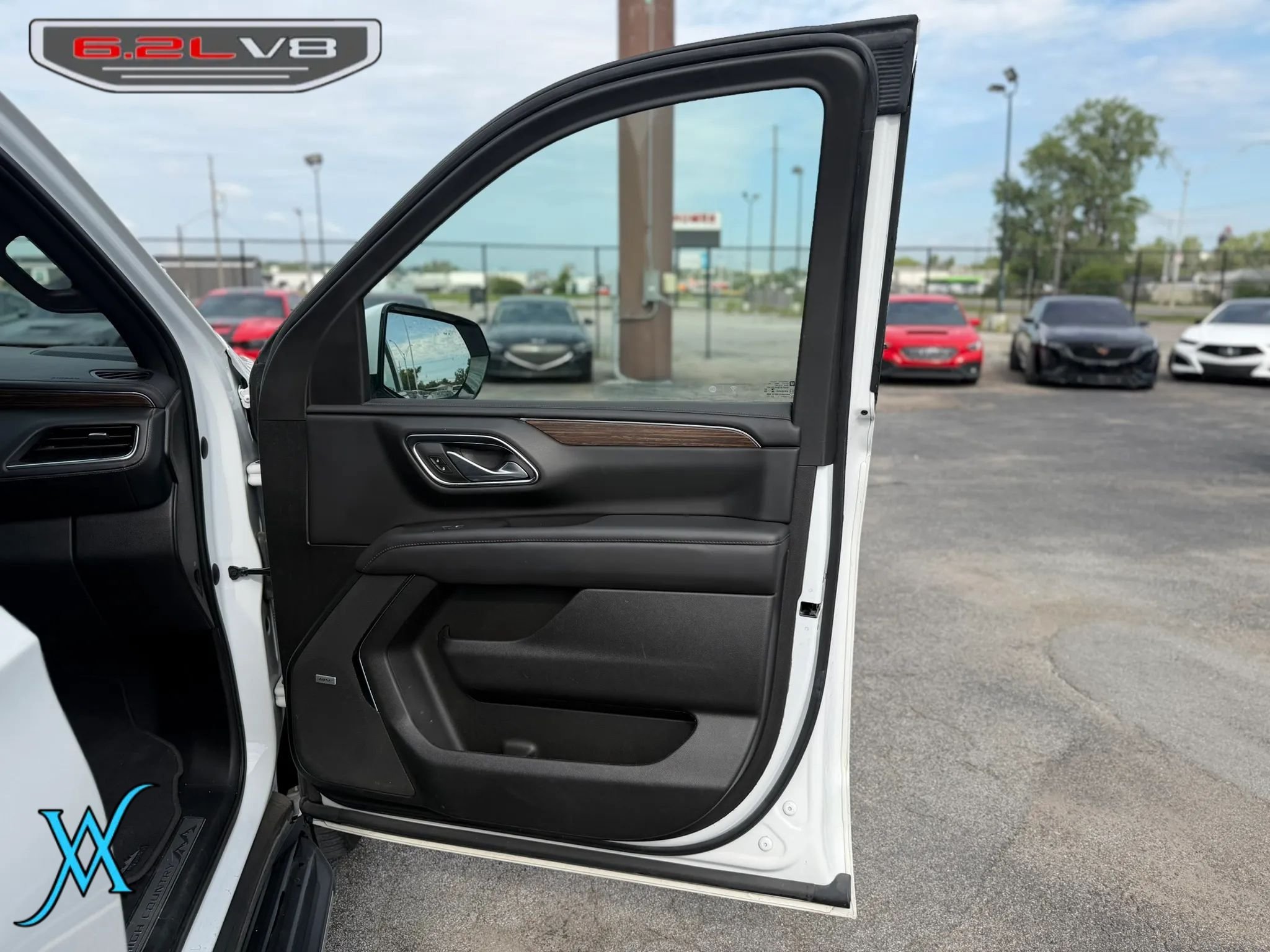 Used 2023 Chevrolet Tahoe High Country AWD/4WD image 21