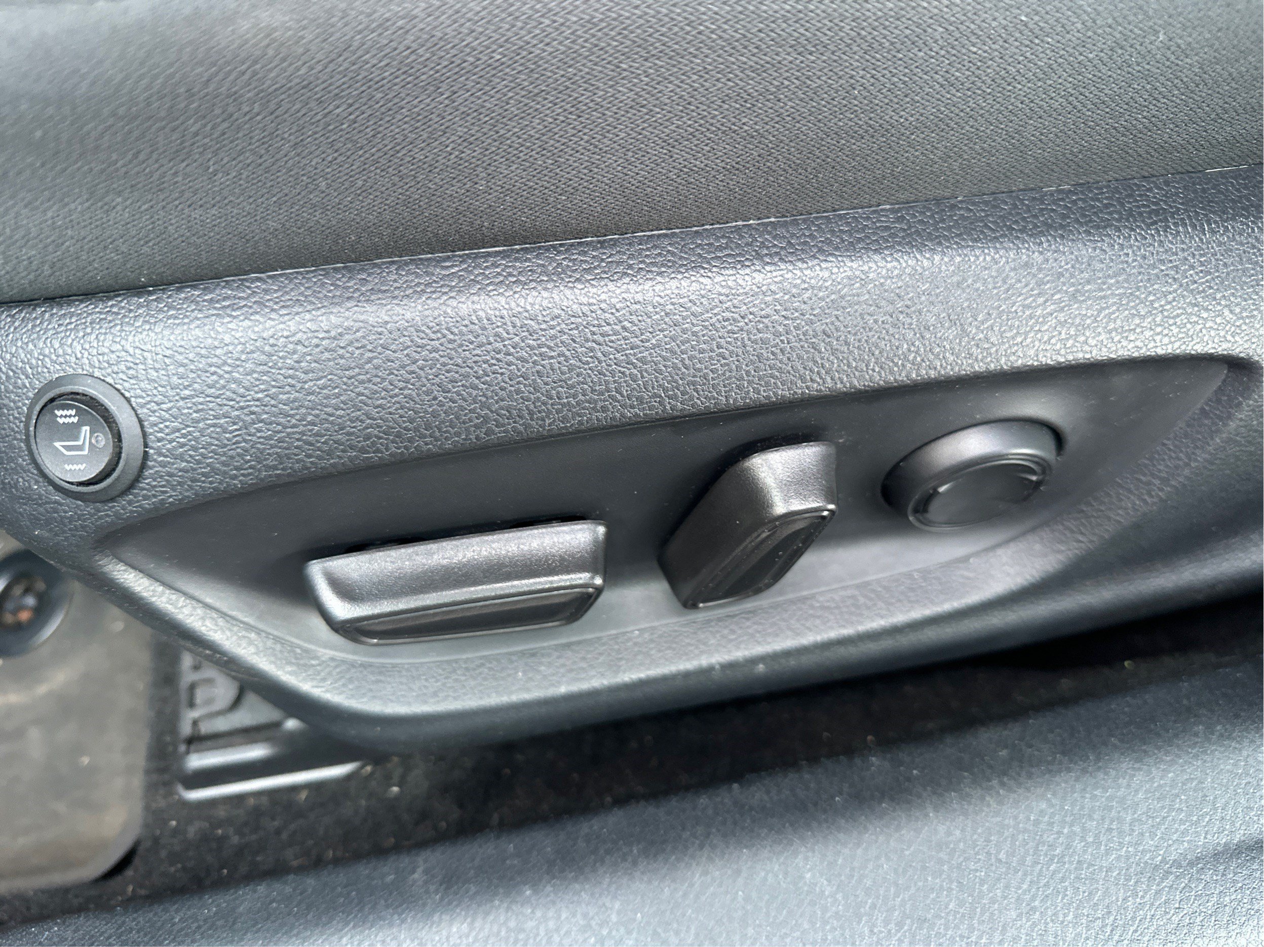 Used 2023 Toyota Camry LE FWD image 19