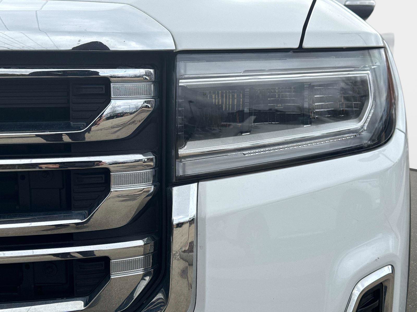 Used 2021 GMC Acadia SLE w/ Driver Convenience Package image 10