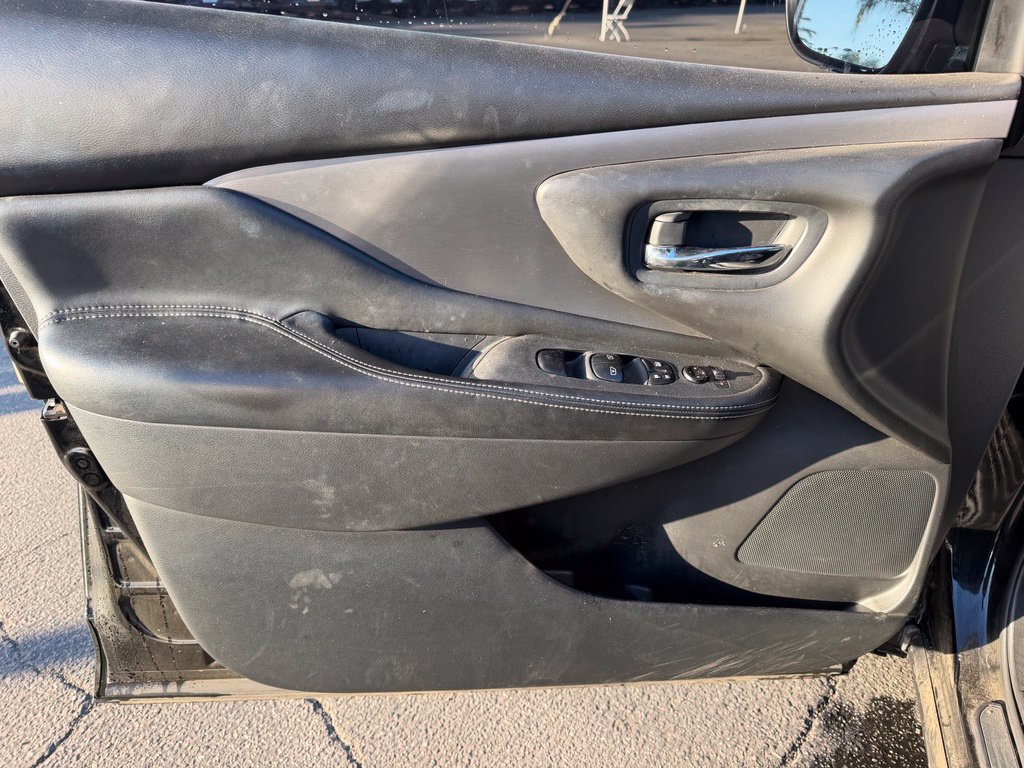 Used 2021 Nissan Murano SV FWD image 16