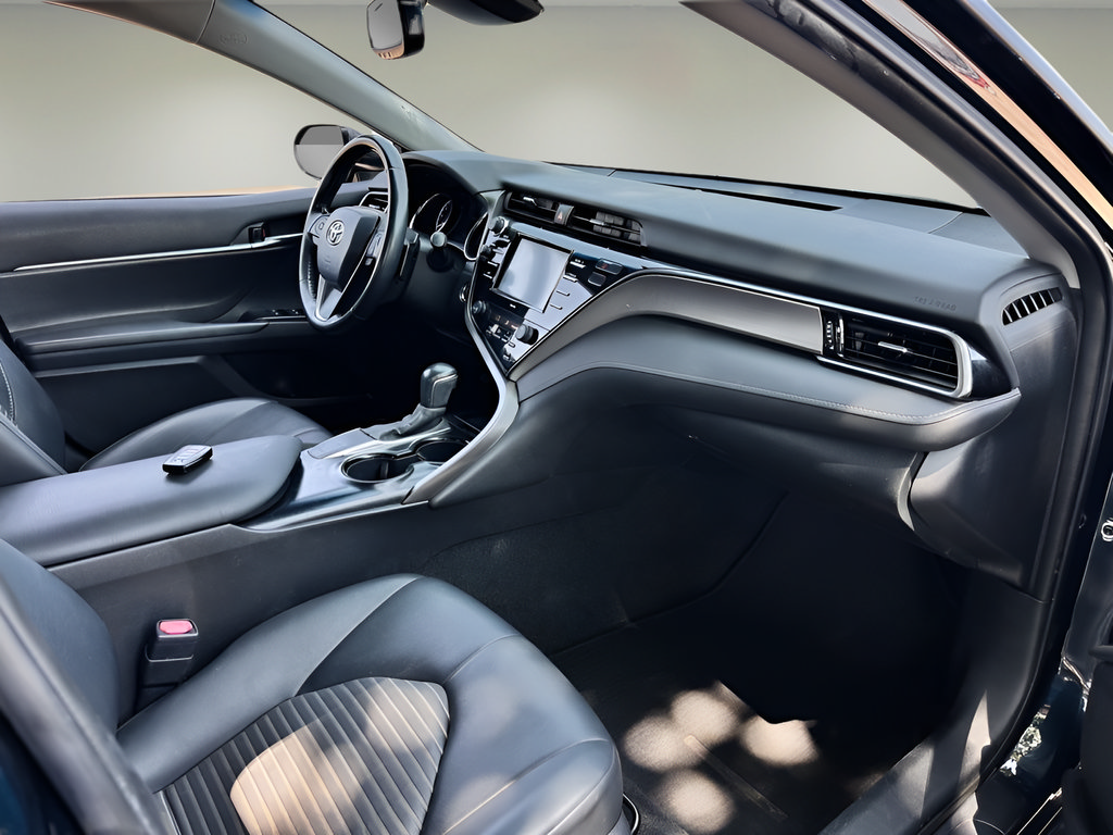 Used 2020 Toyota Camry SE w/ Convenience Package FWD image 20