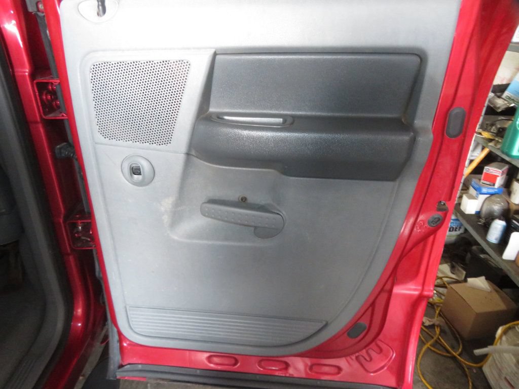 Used 2006 Dodge Ram 2500 Truck Laramie AWD/4WD image 28
