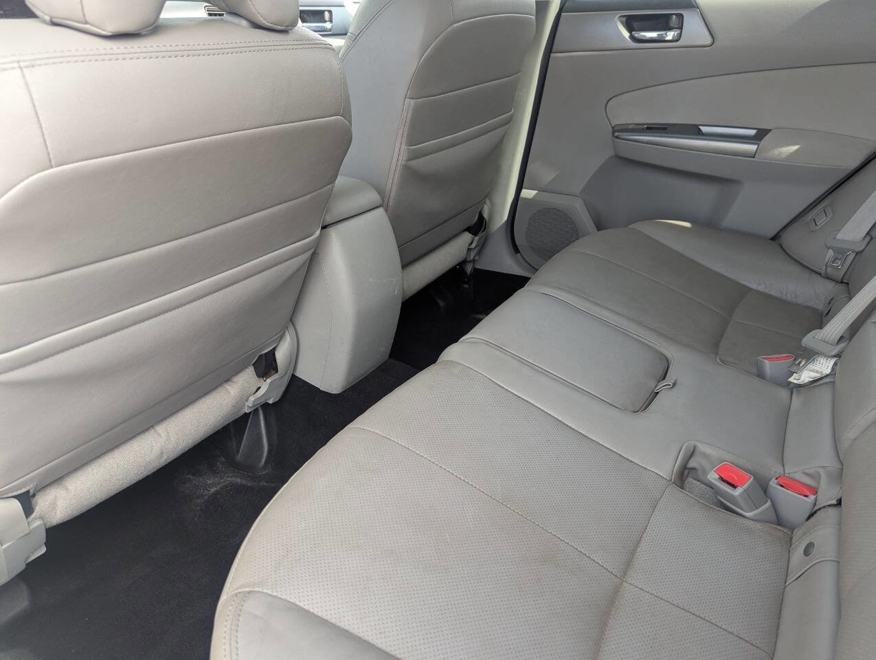 Used 2012 Subaru Forester 2.5X Limited image 22