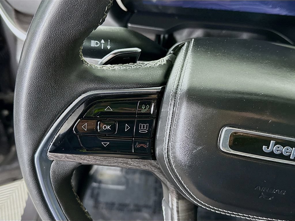 Used 2023 Jeep Grand Cherokee L Overland AWD/4WD image 24