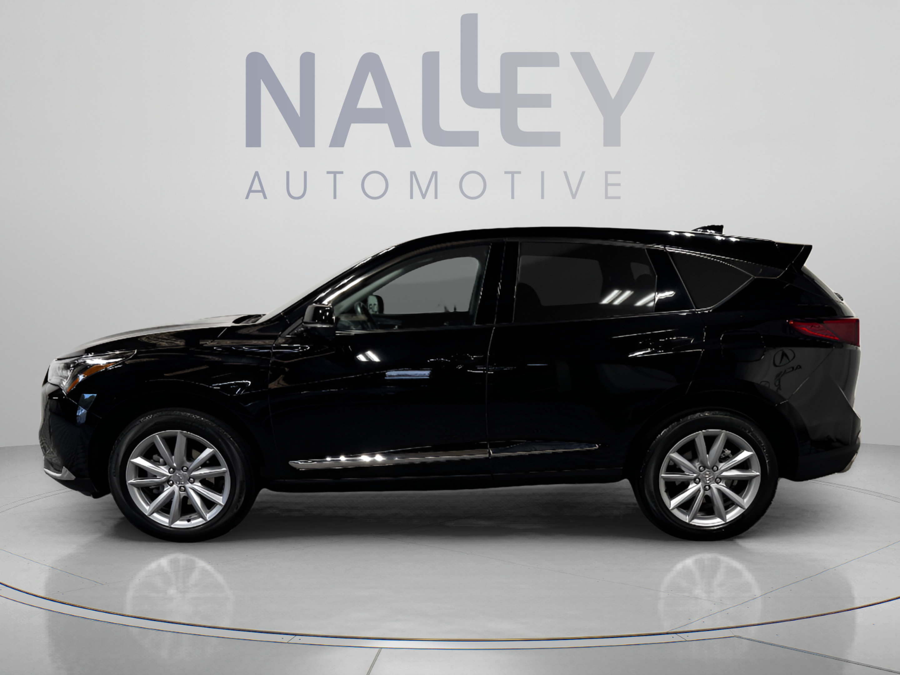 Used 2024 Acura RDX SH-AWD image 2