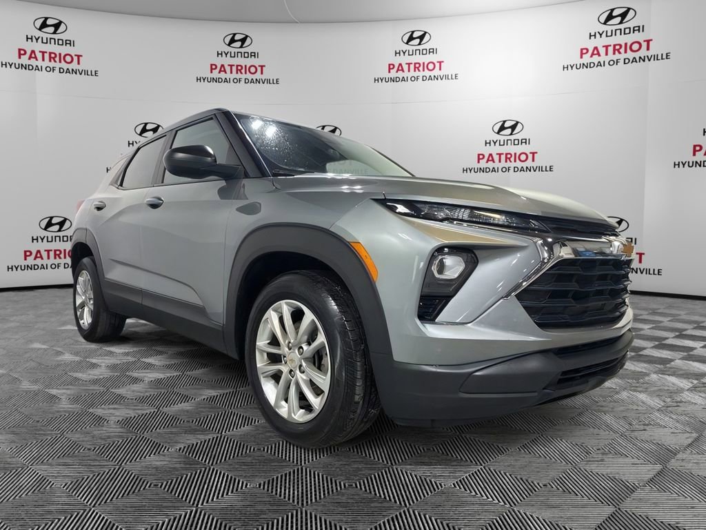 Used 2024 Chevrolet TrailBlazer LS w/ LS Convenience Package FWD image 23