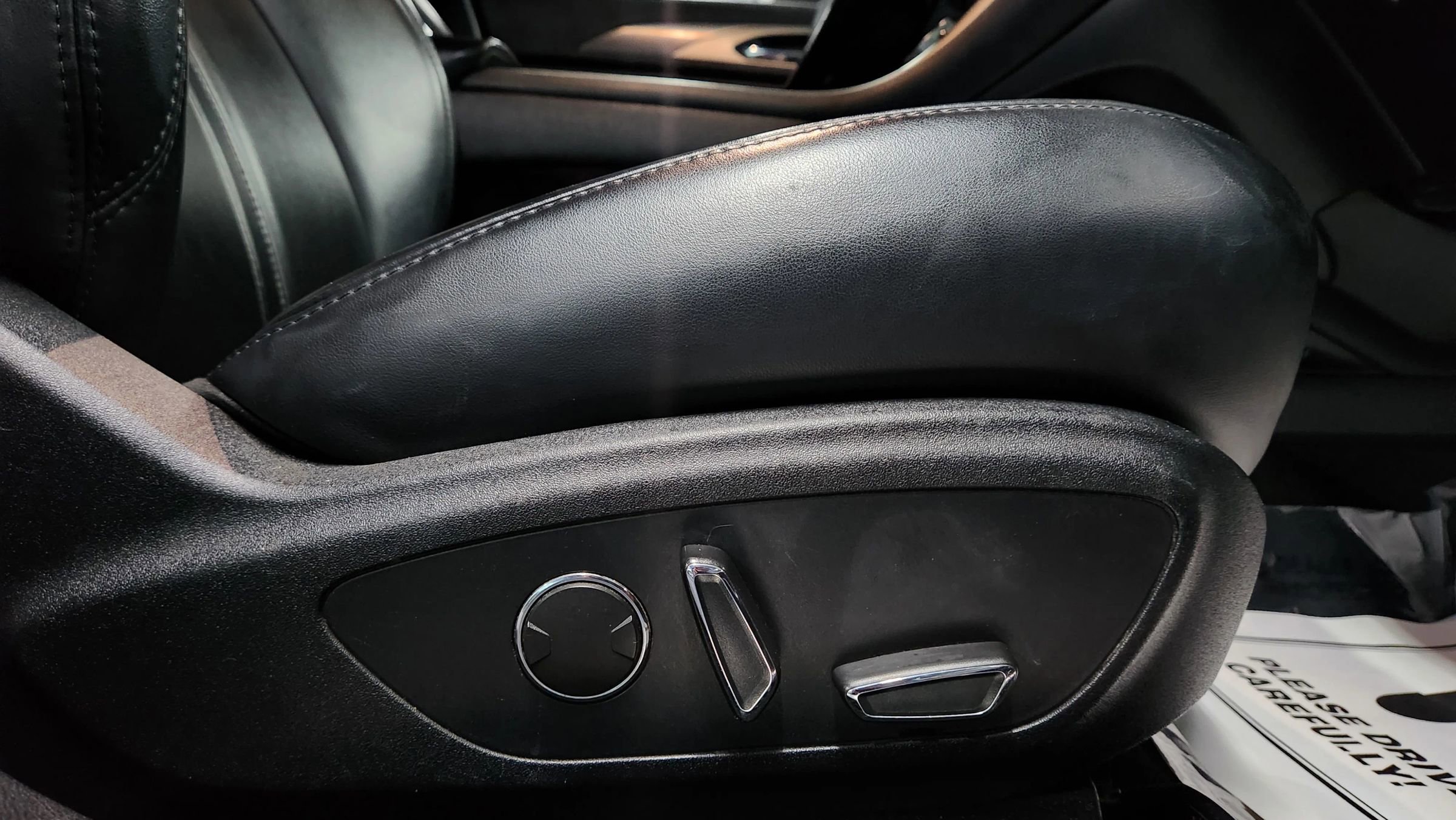 Used 2020 Lincoln MKZ image 16