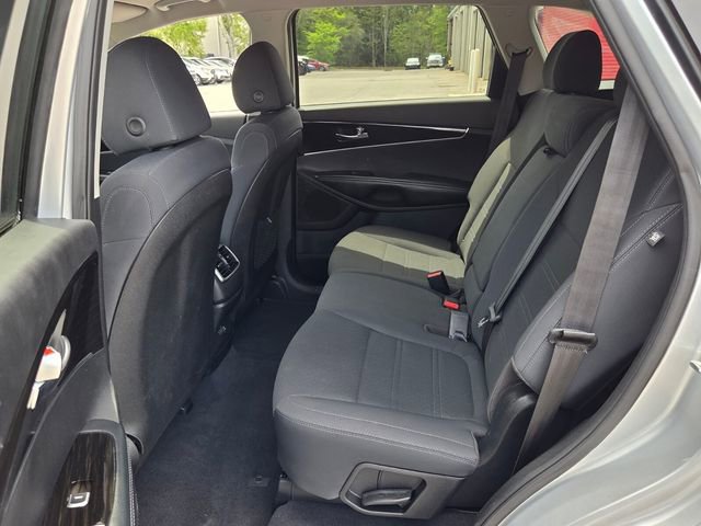 Used 2019 Kia Sorento L FWD image 10