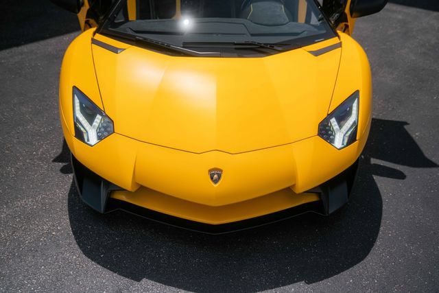 Used 2016 Lamborghini Aventador LP 750-4 Superveloce AWD/4WD image 35