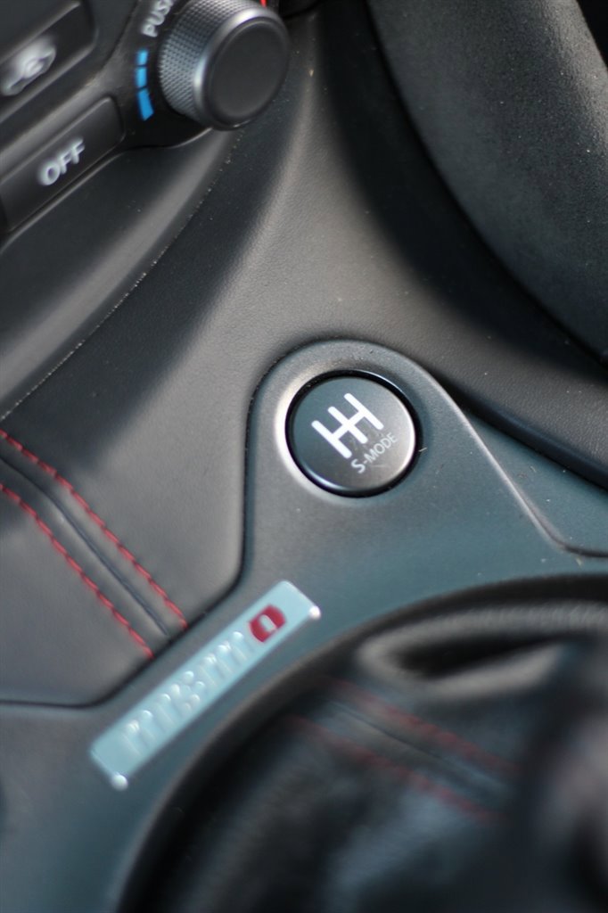 Used 2018 Nissan 370Z NISMO image 15