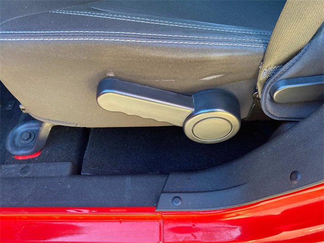 Used 2013 Jeep Wrangler Unlimited Sahara image 15