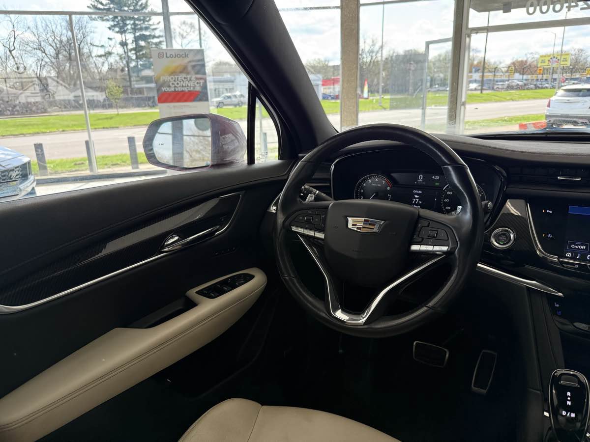 Used 2020 Cadillac XT6 Sport AWD/4WD image 38