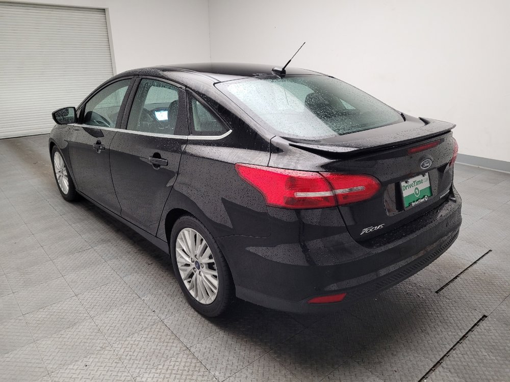 Used 2017 Ford Focus Titanium w/ Titanium Technology Package FWD image 5