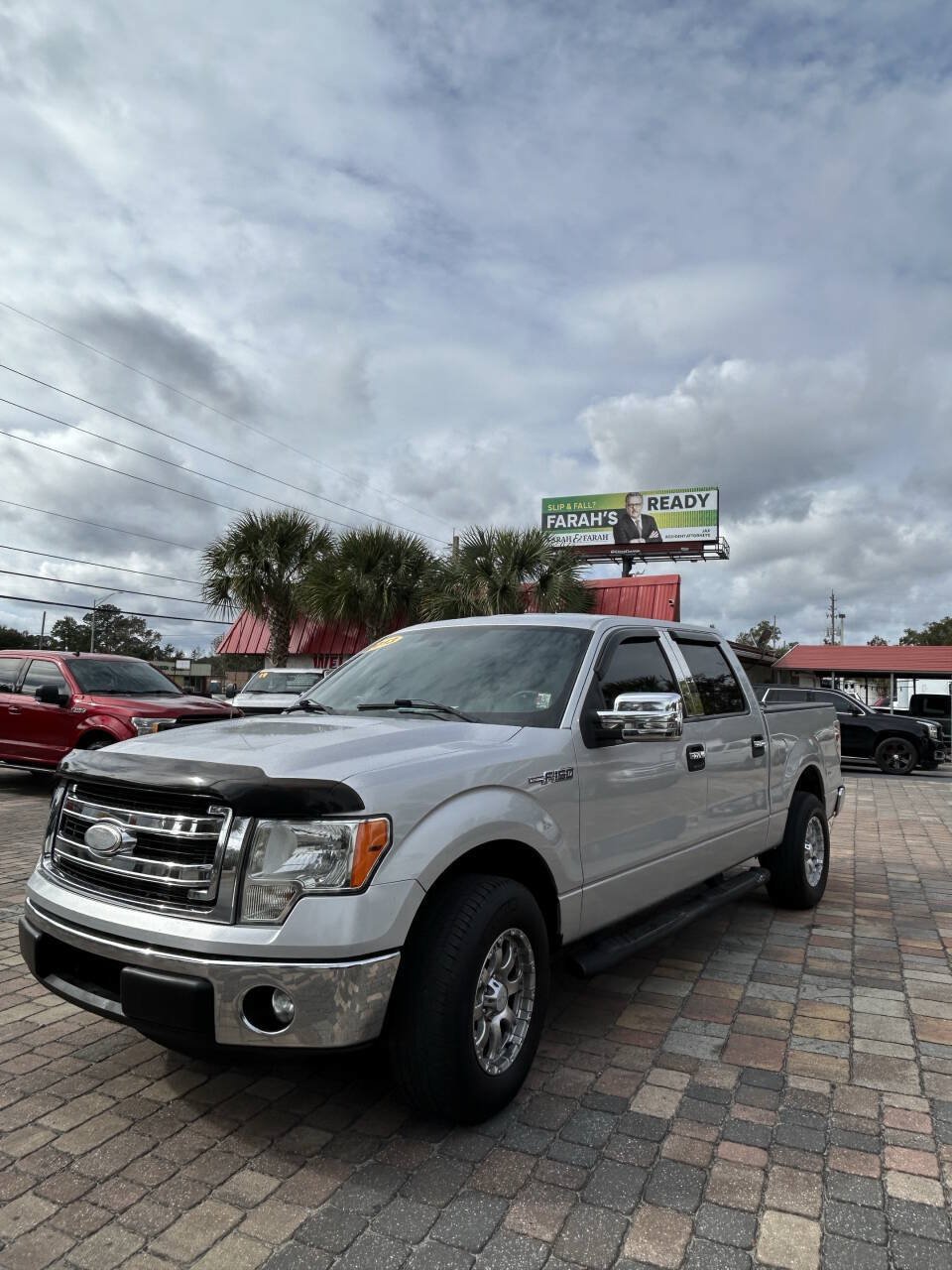 Used 2013 Ford F150 XLT RWD image 3
