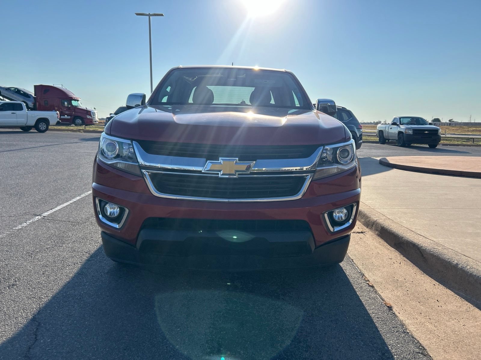 Used 2015 Chevrolet Colorado LT w/ Luxury Package RWD image 2