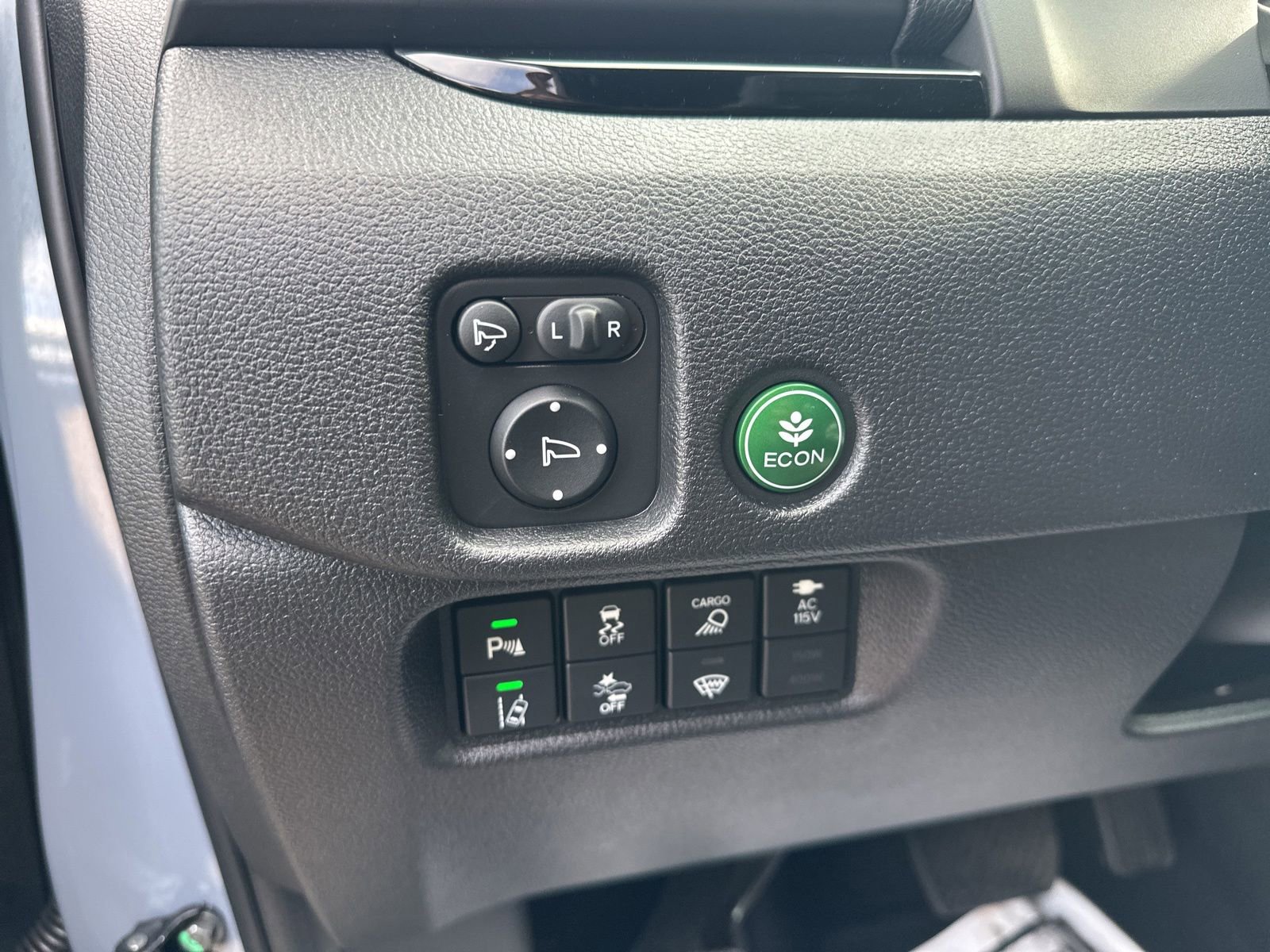 Used 2026 Honda Ridgeline Black Edition image 16
