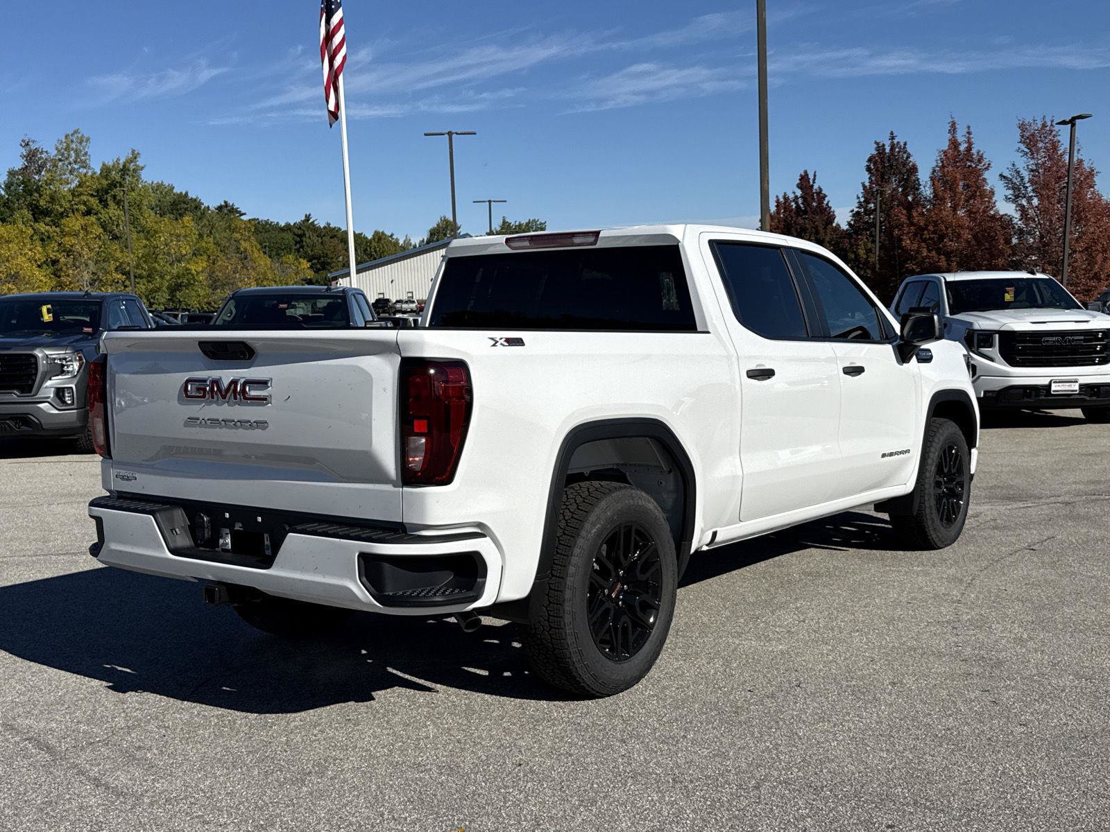 New 2026 GMC Sierra 1500 Pro w/ Graphite Edition AWD/4WD image 9