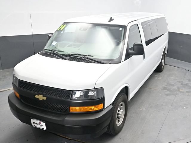 Used 2024 Chevrolet Express 3500 LS RWD image 25