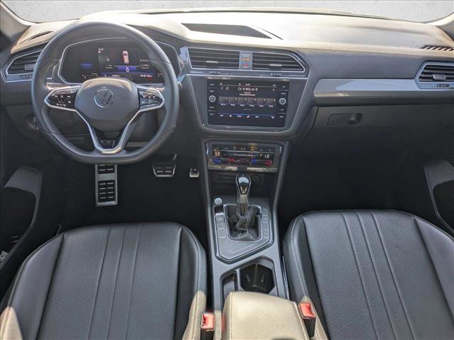 Used 2022 Volkswagen Tiguan SE R-Line image 17