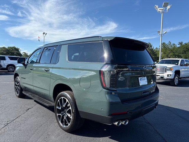 New 2026 Chevrolet Suburban RST w/ Comfort Package RWD image 5