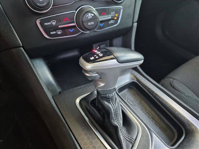 Used 2018 Dodge Charger R/T RWD image 12