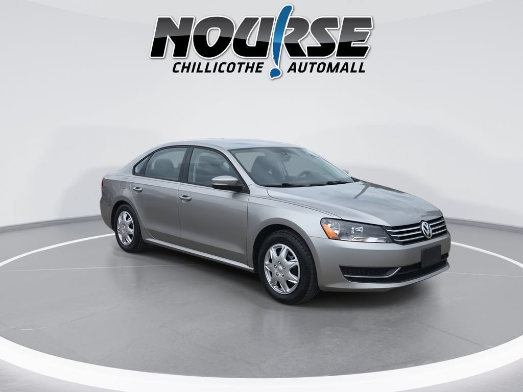 Used 2014 Volkswagen Passat 1.8T S FWD image 2
